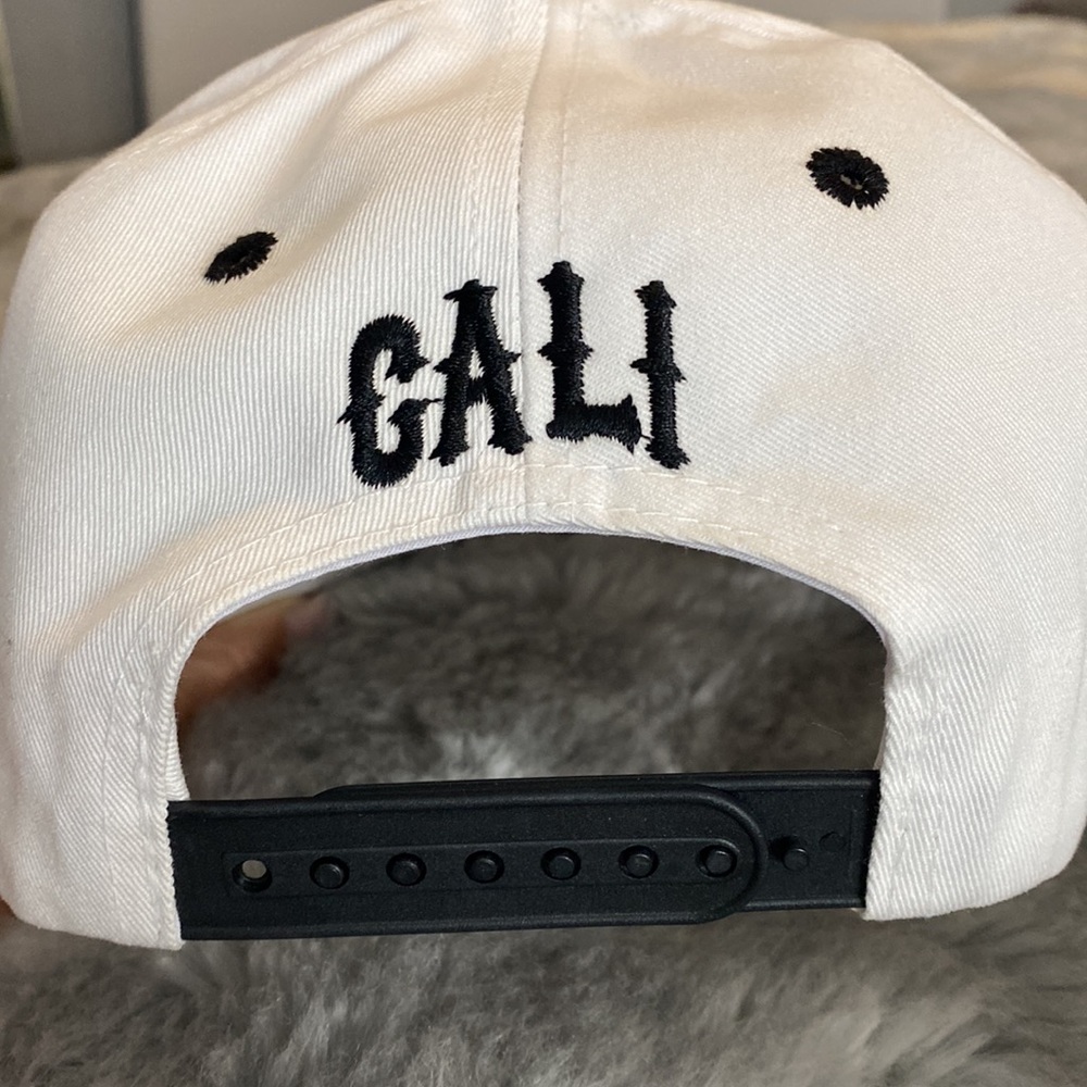 Cali Snapback Hat. - image 3